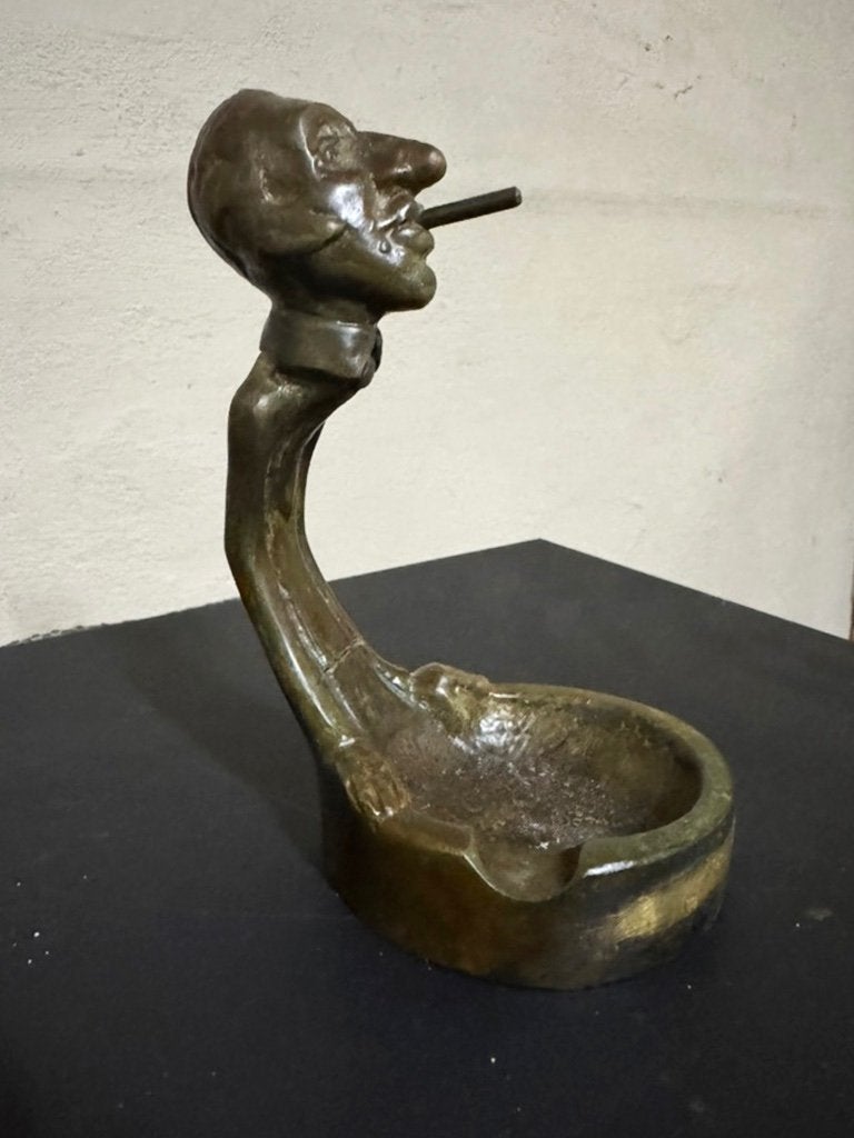 Vintage zware bronzen/messing asbak – sculptuur rokende heer, Antiek en Kunst, Ophalen