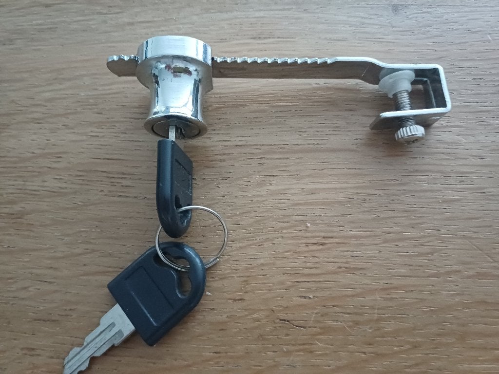 Trixie - serrure universelle pour terrarium, Animaux & Accessoires, Enlèvement ou Envoi, Comme neuf, Autres types