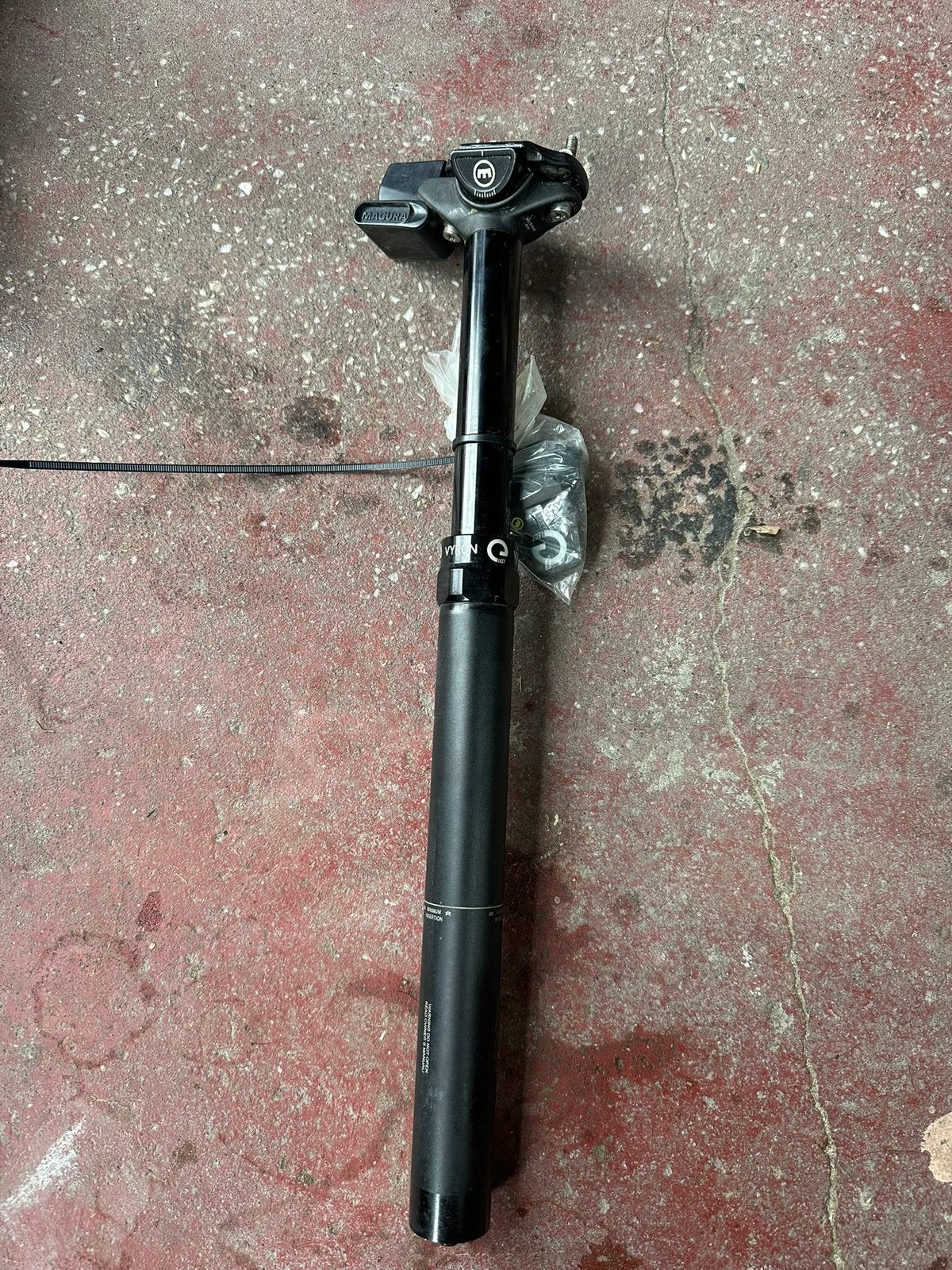 Dropper post Magura Vyron draad/kabelloos, Ophalen, Gebruikt