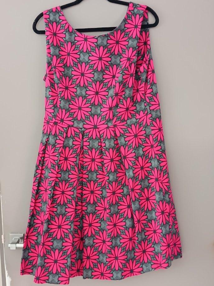 zomerjurk lola en liza maat 48 (doos kleren juni 2026), Ophalen of Verzenden, Zo goed als nieuw, Maat 46/48 (XL) of groter