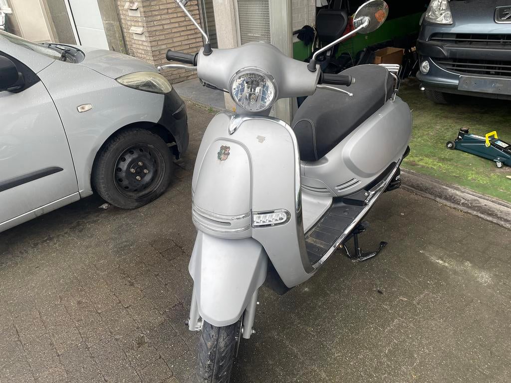 GTS BELAVISTA | 2018 | A-KLASSE | TOPSTAAT!, Fietsen en Brommers, Ophalen of Verzenden, Zo goed als nieuw, Benzine