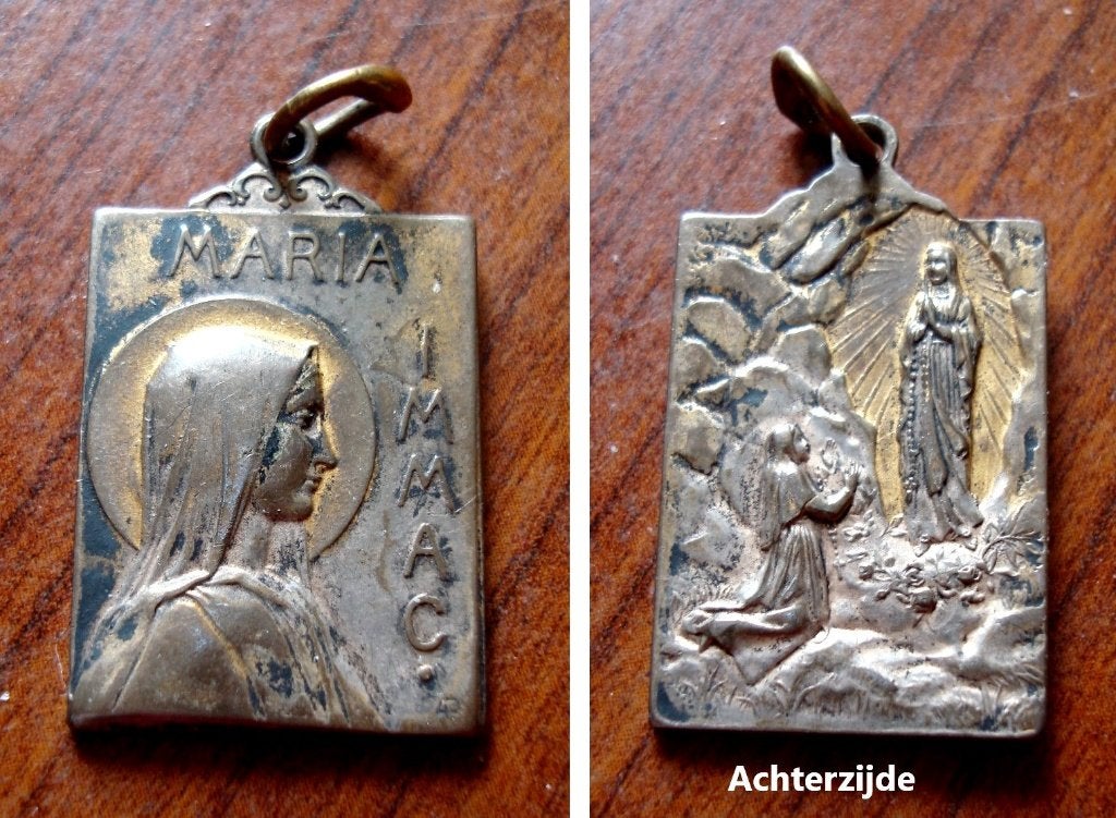 Medaille met Maria uit Lourdes France, Collections, Envoi, Utilisé, Autres types, Christianisme | Catholique