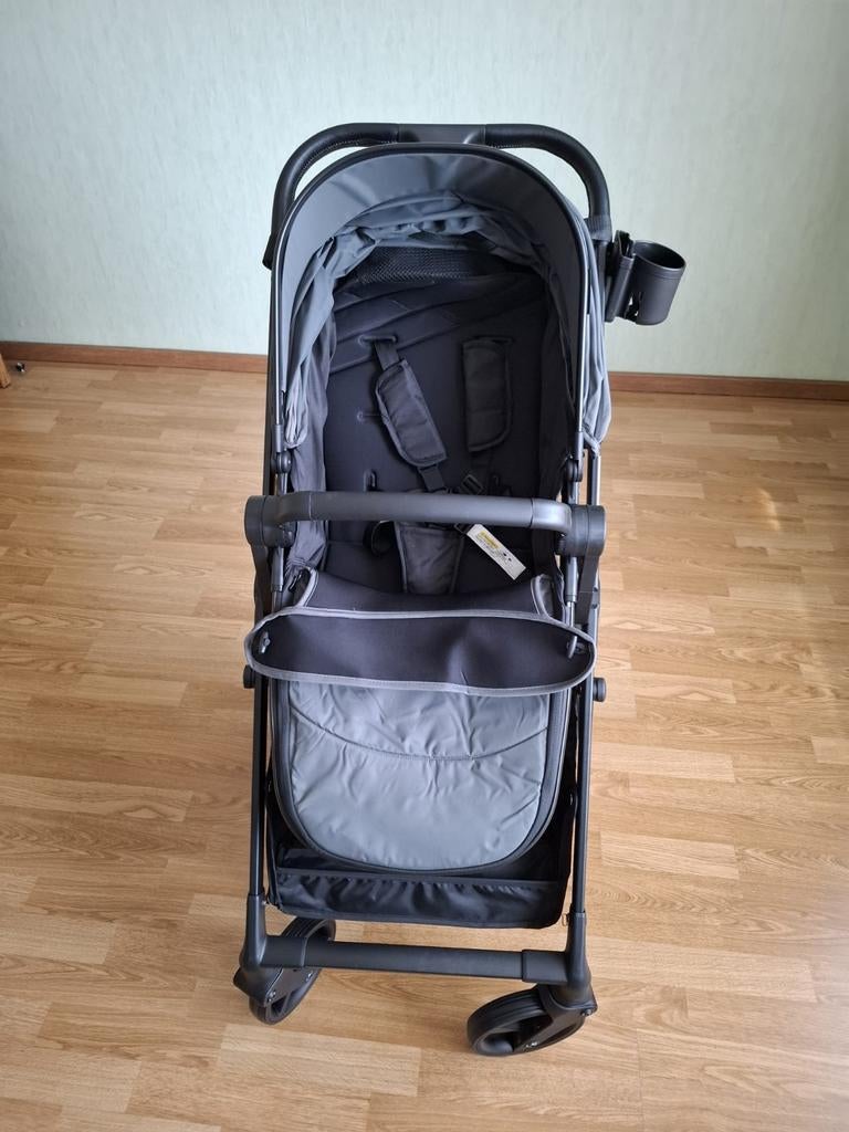Nieuwe Buggy te koop  harelbeke west vlaanderen, Kinderen en Baby's, Ophalen, Nieuw, Combiwagen, Verstelbare duwstang