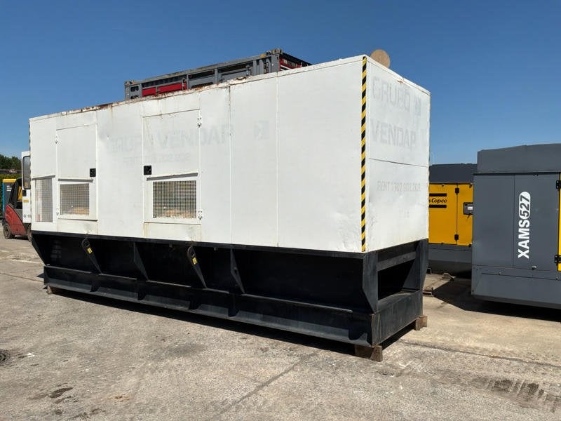 2009 Caterpillar C 18 - 700 Stroomgenerator, Zakelijke goederen, Machines en Bouw | Aggregaten