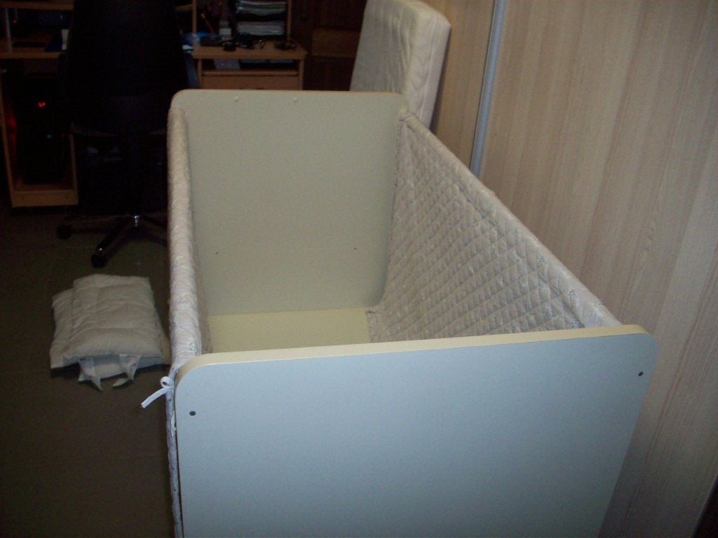 wit kinderbed met slaapmateriaal, Matelas, Moins de 70 cm, Comme neuf, Enlèvement