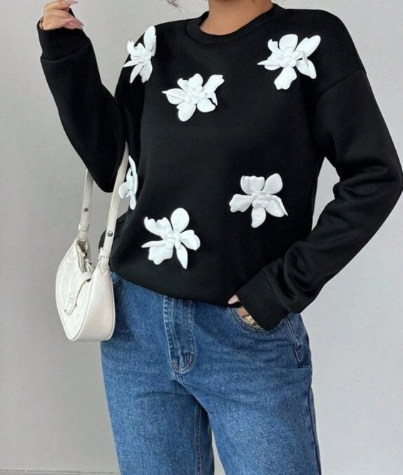 Zwarte hoodie met bloemen, Ophalen, Gedragen, Maat 38/40 (M), Zwart