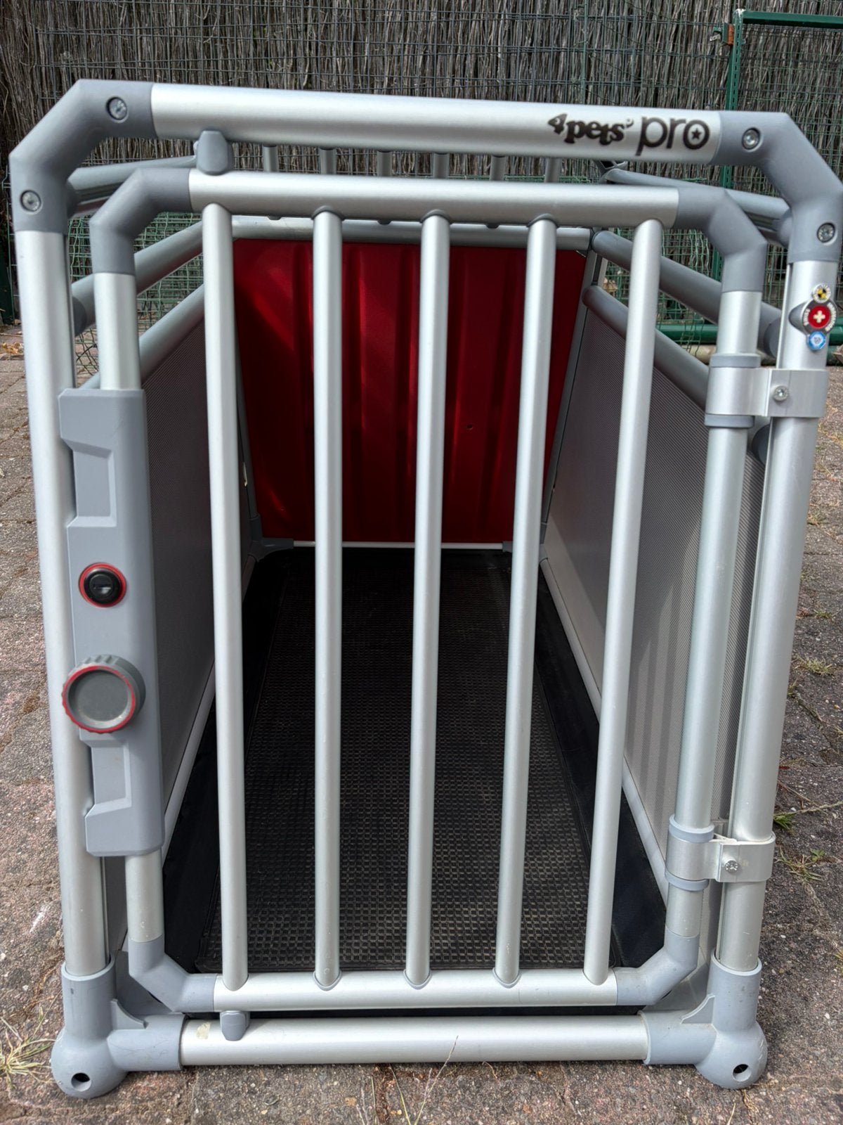 Autobench 4 Pets Pro Dog Box Large, Ophalen, Zo goed als nieuw