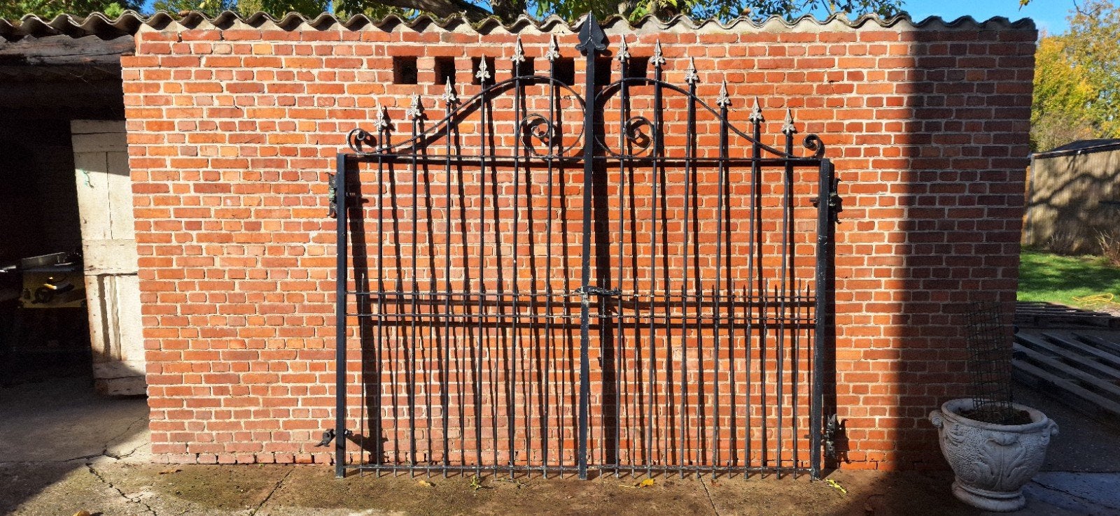 authentieke poort. brier, Ophalen, Met poort, Gebruikt, Spijlenhekwerk