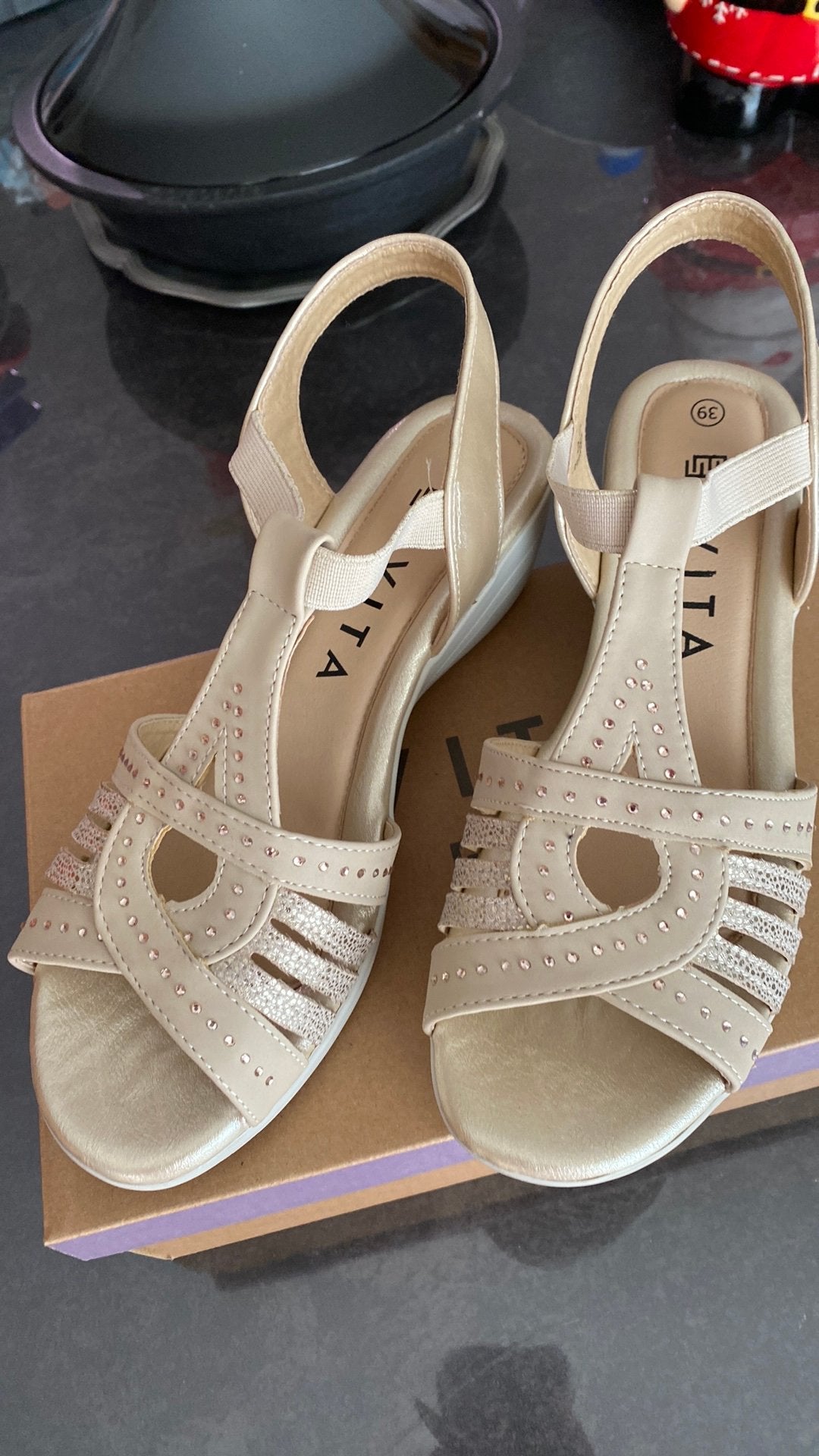 P39 beige sandalen met strass, Meisje, Overige typen, Nieuw, Ophalen of Verzenden