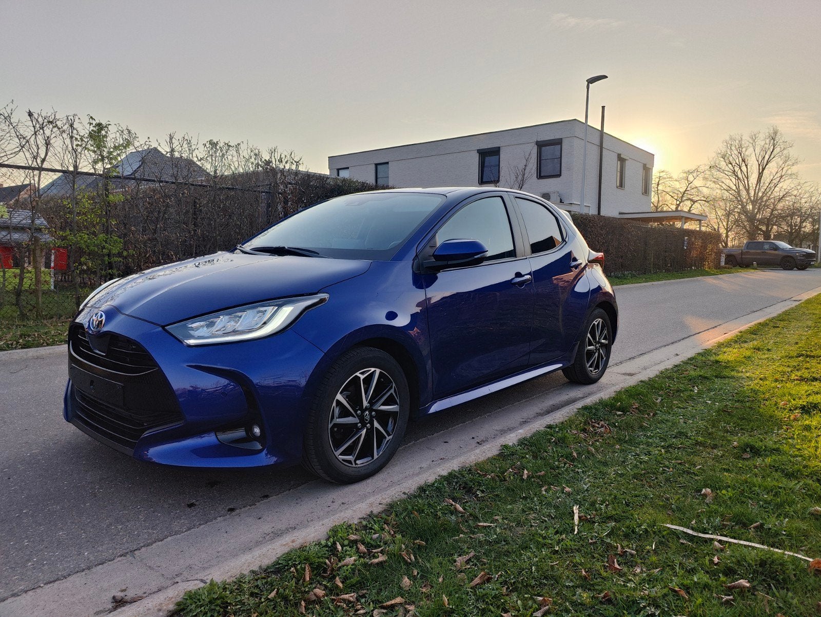 Toyota Yaris 09/2022 24000km 1.5i hybride, Achat, Euro 6, Entretenue par le concessionnaire, Noir