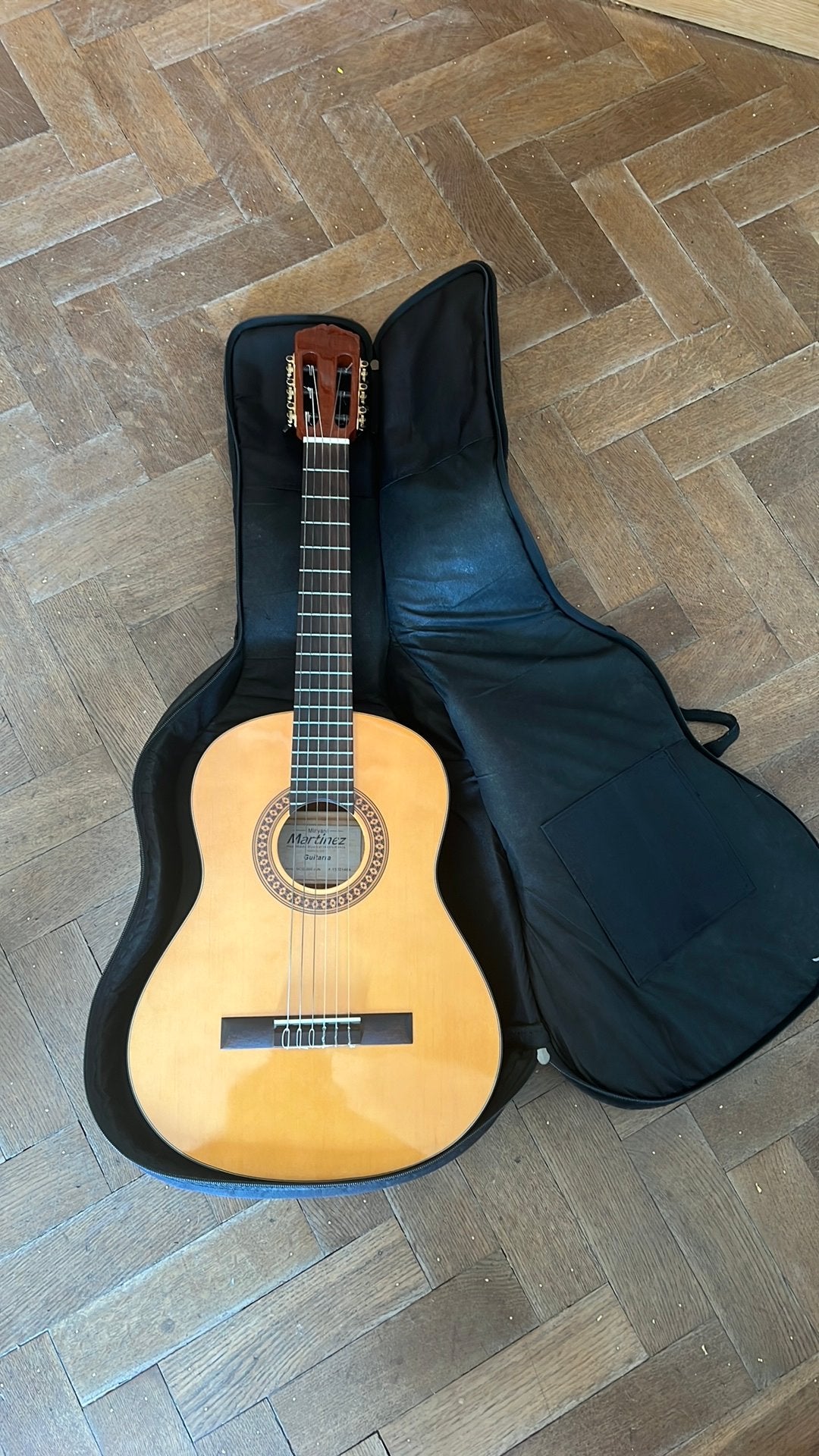 Guitare classique Minyard Martinez 3/4, Musique & Instruments, Instruments à corde | Guitares | Acoustiques, Enlèvement, Comme neuf