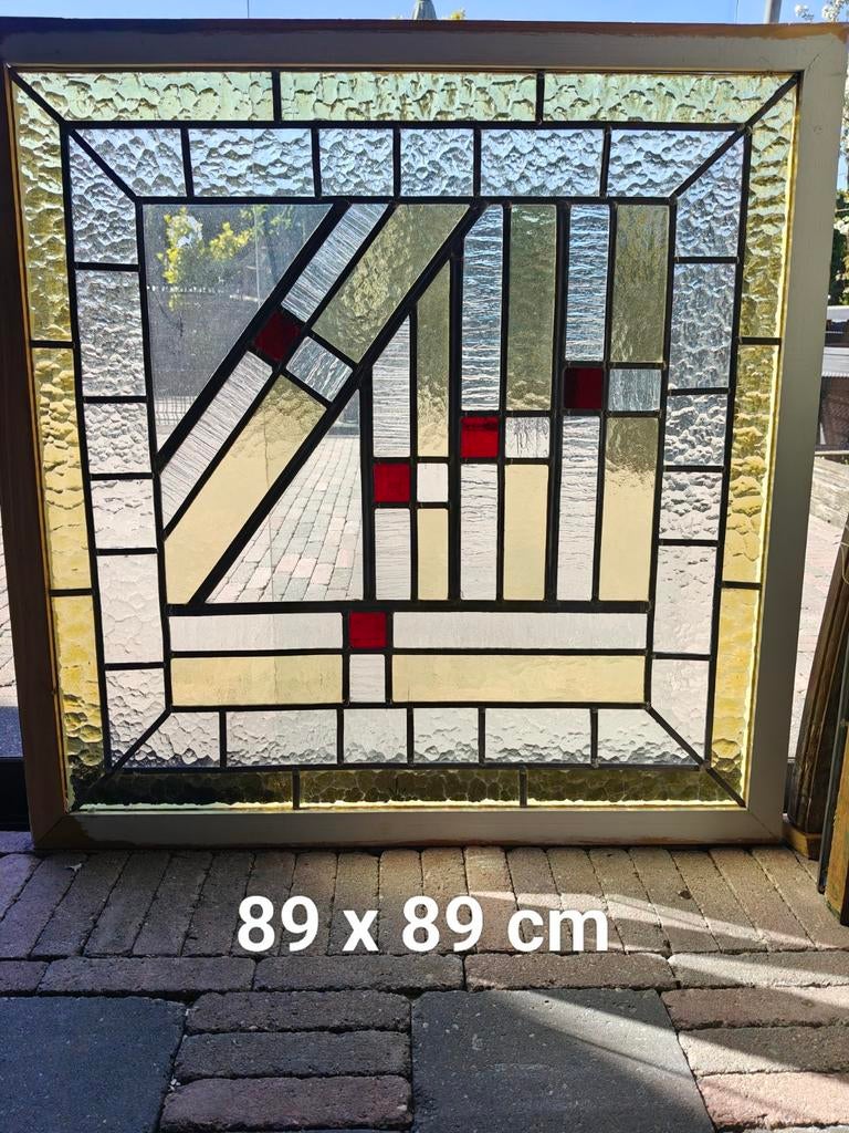 Très beau vitrail, Enlèvement