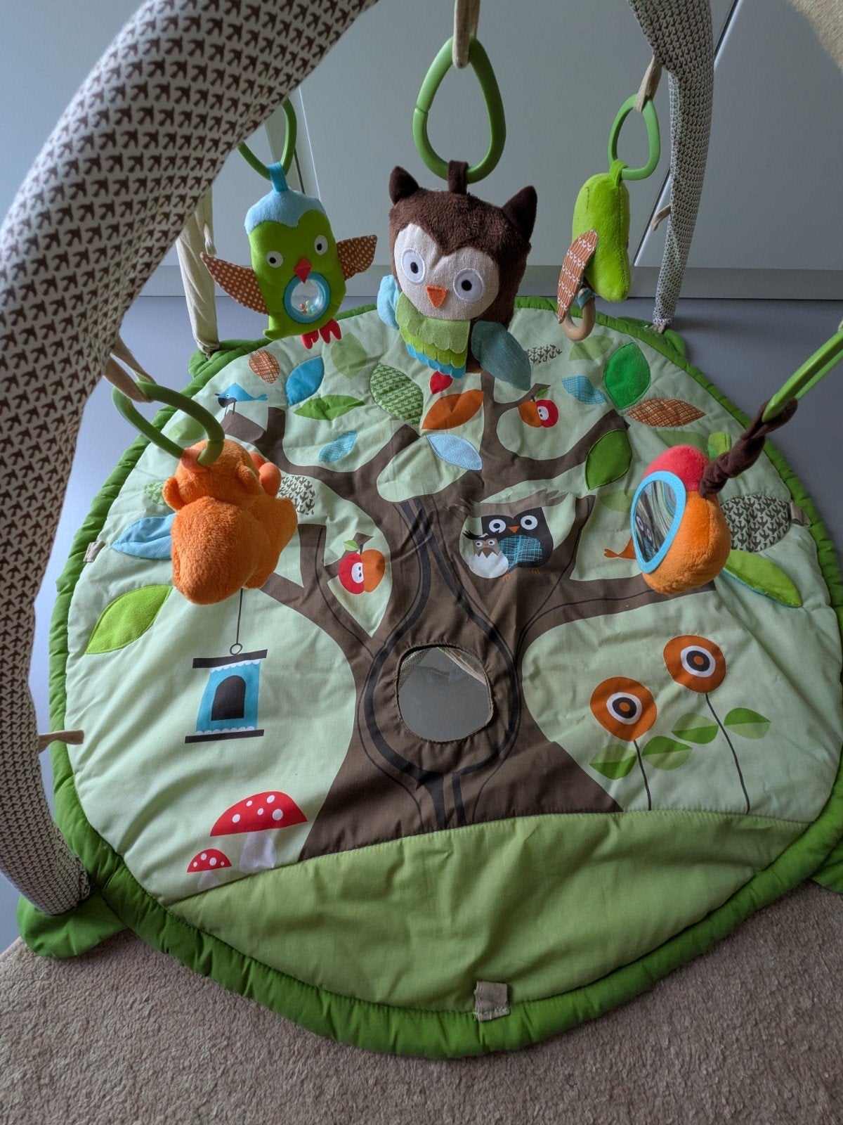 Skip Hop Activity Gym 'Treetop Friends' (1 figuurtje mist), Kinderen en Baby's, Ophalen of Verzenden, Gebruikt