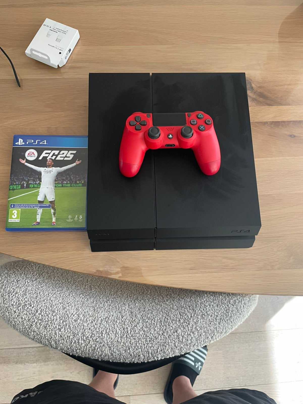 PS4 + controller en FC 25, Games en Spelcomputers, Spelcomputers | Sony PlayStation 4, Ophalen, 1 TB, Met 1 controller, Original