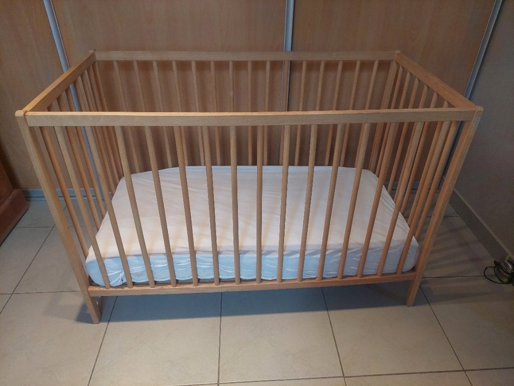 Babybed + matras, Gebruikt, Minder dan 140 cm, Minder dan 70 cm, Ophalen