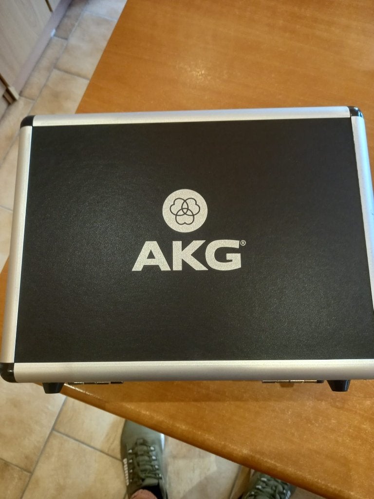 MICROS AKG C451 B St, Diensten en Vakmensen, Band