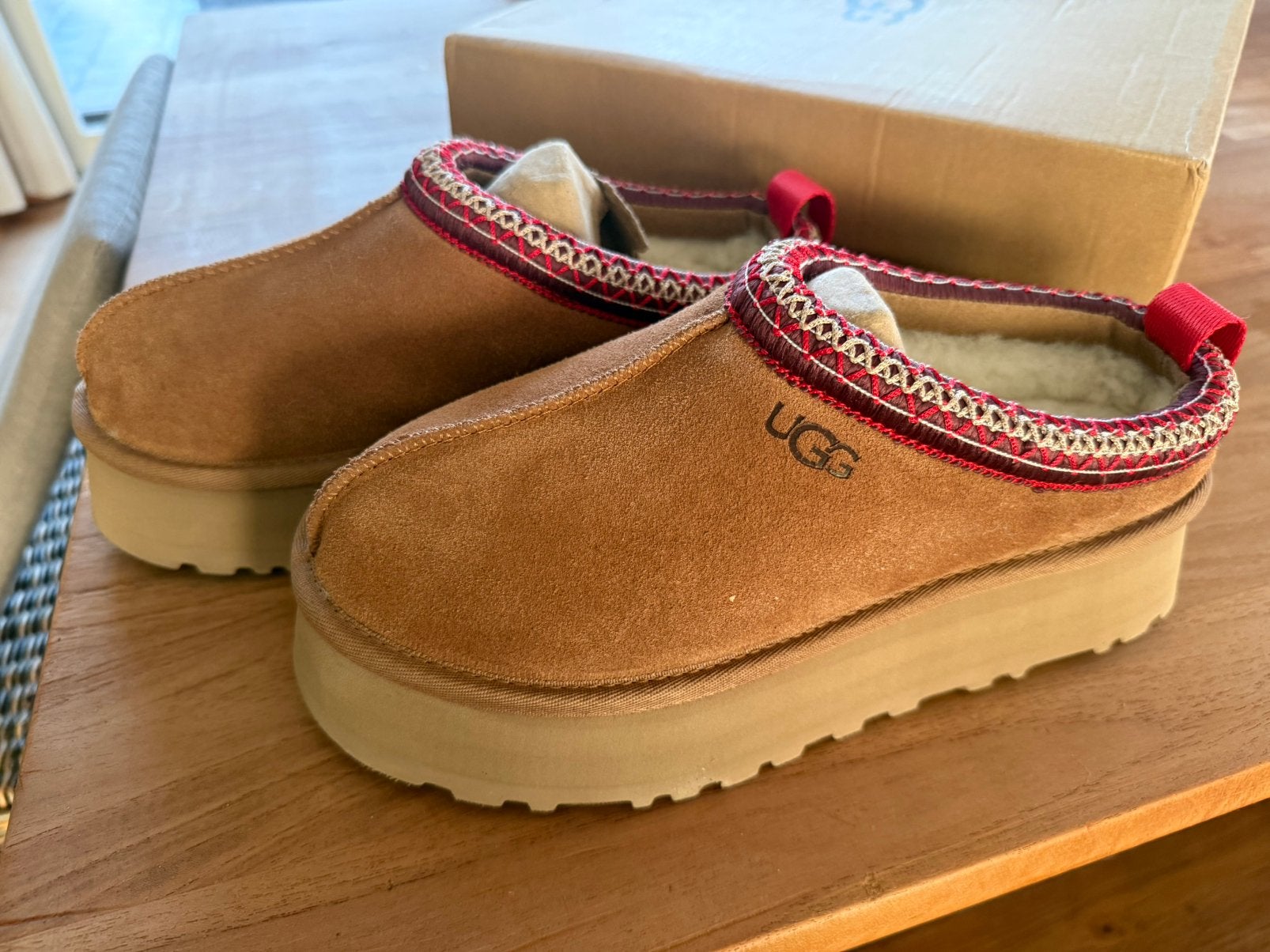 UGG Tazz Clog – maat 38 – NIEUW, Ophalen, Nieuw, Bruin