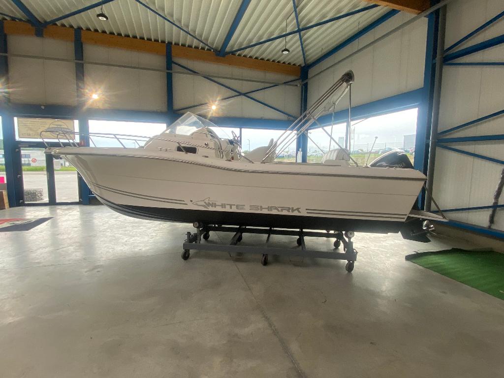 WITTE HAAI 248, Watersport en Boten, Motorboten en Motorjachten, Ophalen, Benzine, Biminitop