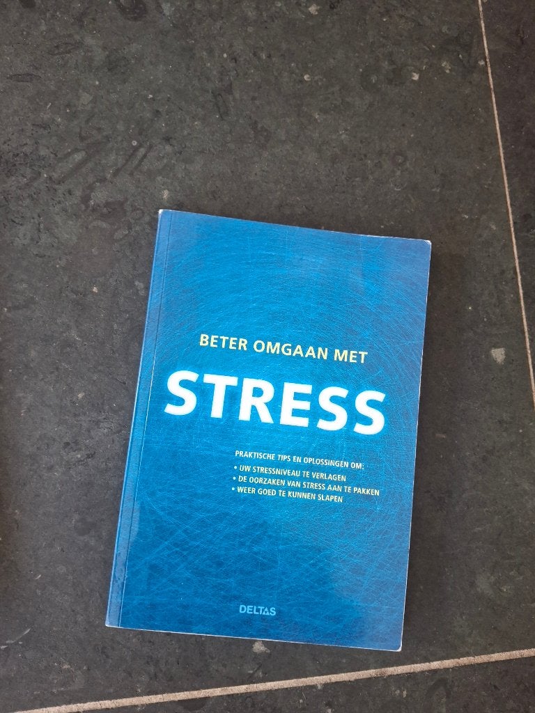 Boek beter omgaan met stress, Ophalen of Verzenden, Gelezen
