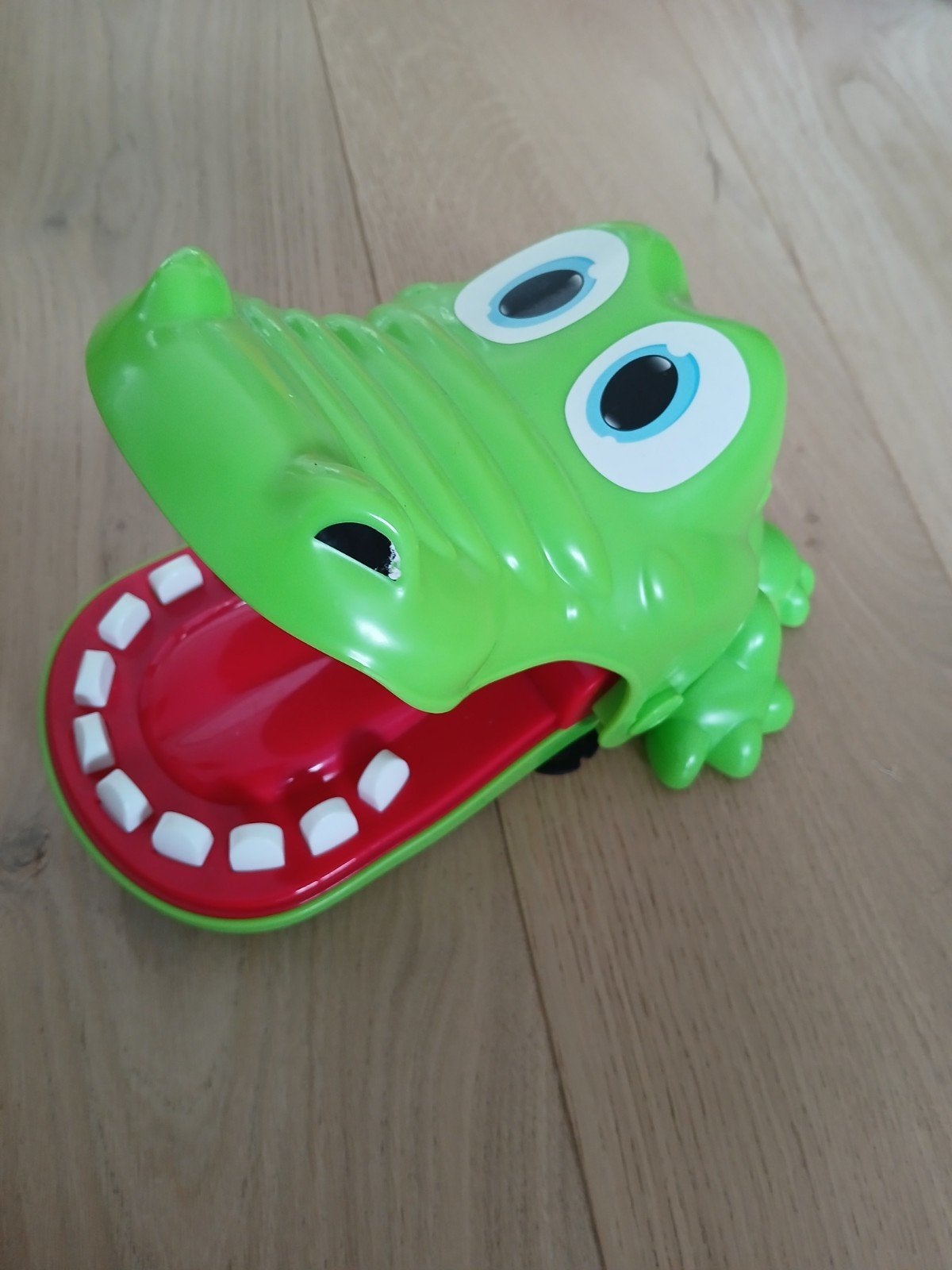 Krokodil met kiespijn (spel), Een of twee spelers, Ophalen, Zo goed als nieuw