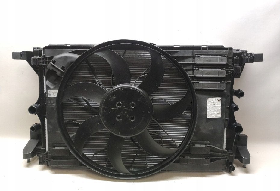 Koelerpakket MERCEDES EQA EQB W243 A243 2020 Radiator Kit, Gebruikt, Mercedes-Benz AG, Mercedes-Benz, Mercedesstrasse 120
70372  Stuttgart, DE