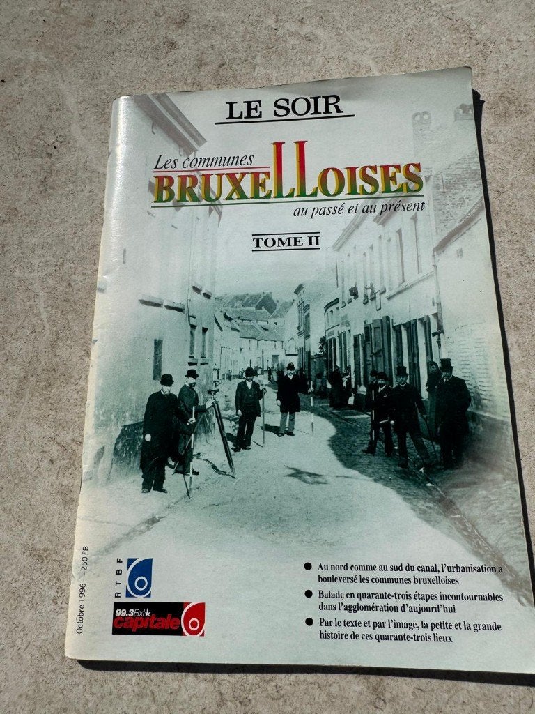 Les communes bruxelloises au passé et au présent (Tome 2), Livres, Art & Culture | Architecture, Utilisé, Autres sujets/thèmes