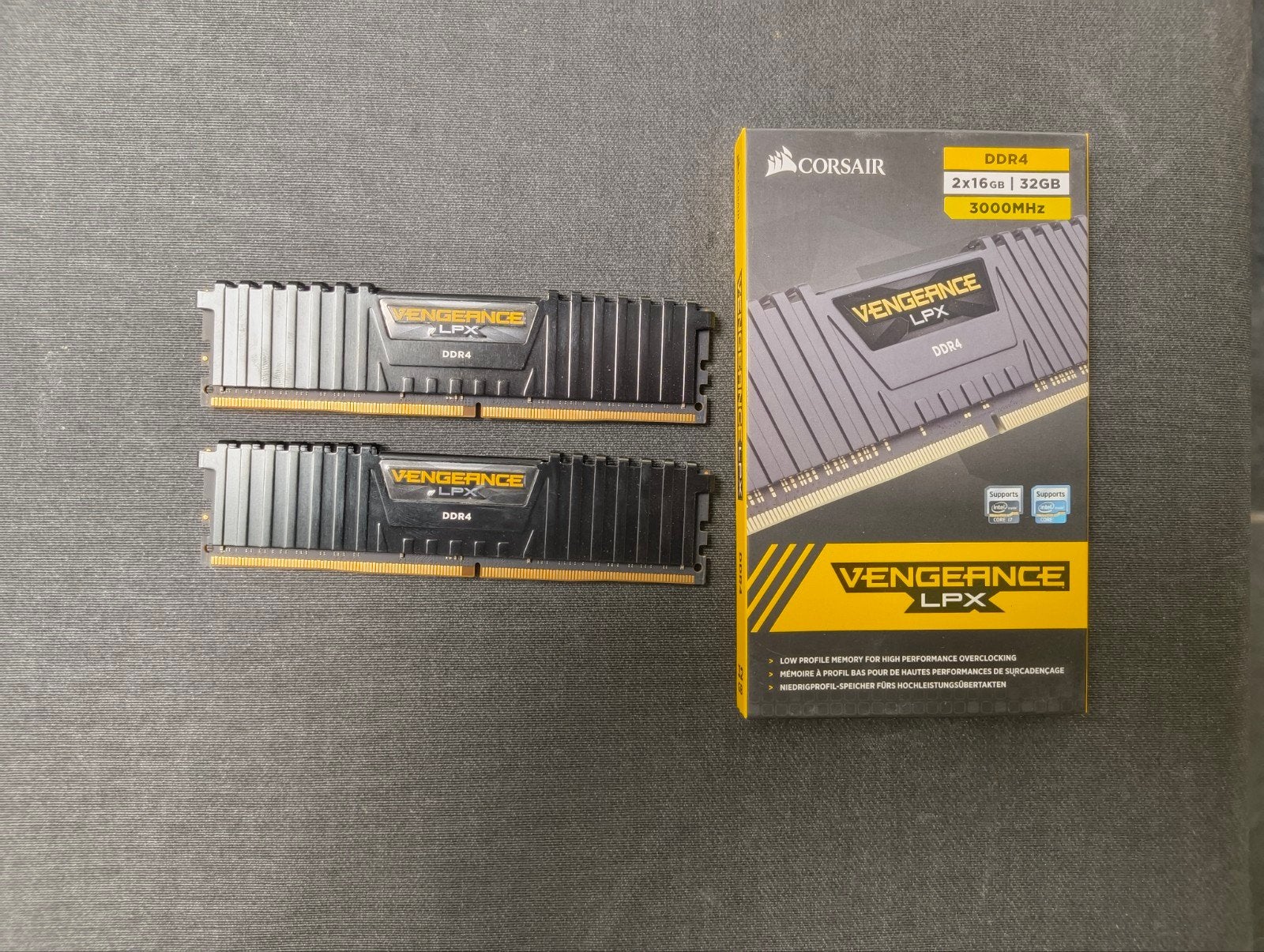 Corsair Vengeance DDR4 2x16GB 3000mHZ, Computers en Software, RAM geheugen, Ophalen of Verzenden, DDR4