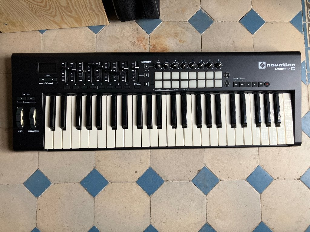 Clavier MIDI Novation Launchkey 49 MK2, Muziek en Instrumenten, Midi-apparatuur, Ophalen, Gebruikt