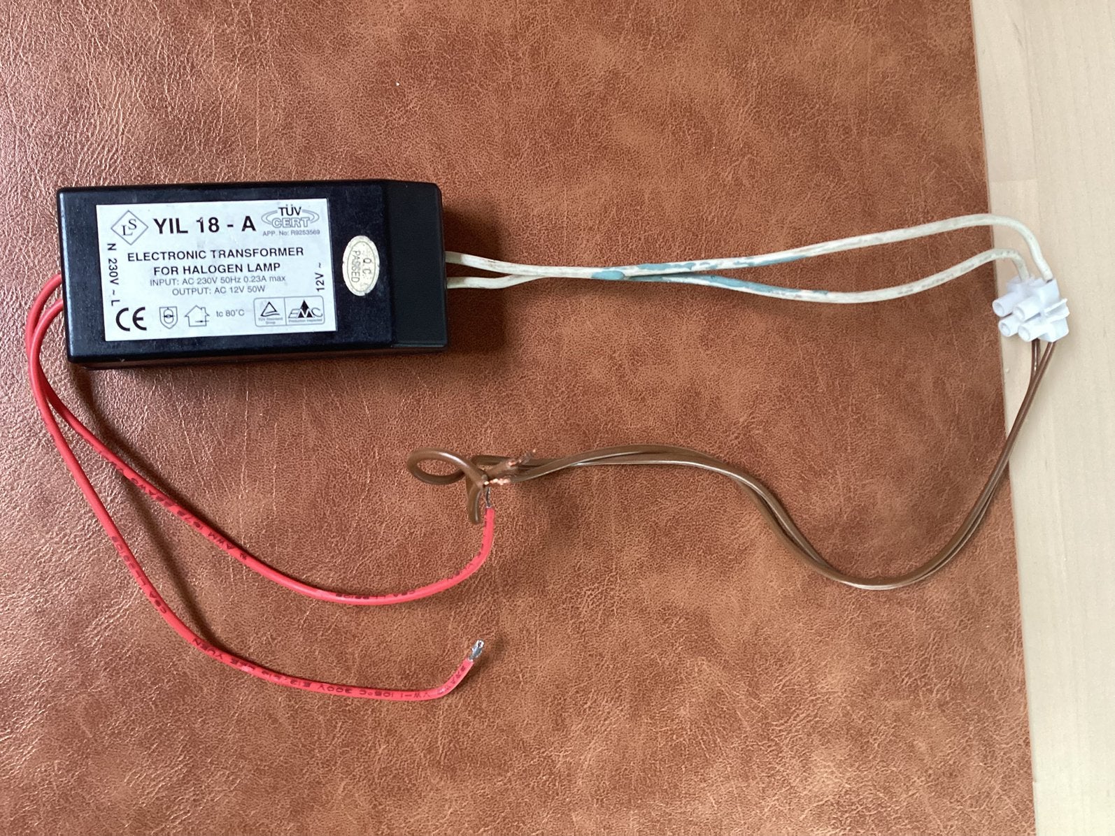 Elektronische transformator voor halogeenlampen YIL 18 - A, Ophalen of Verzenden