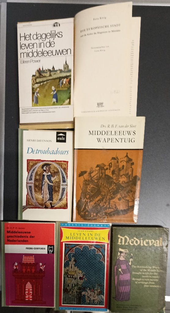 Boeken over de Middeleeuwen, mythen, sagen en legenden, Boeken, Ophalen, Gelezen, Overige gebieden