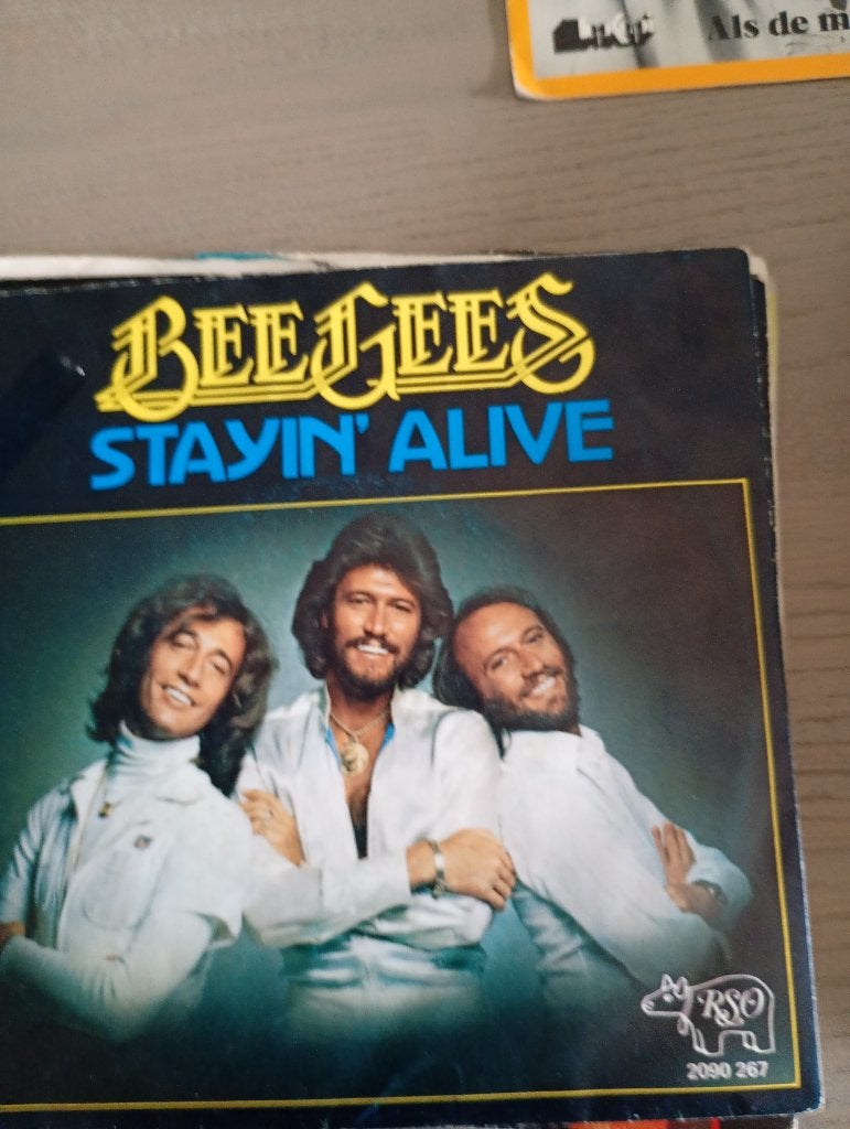 Bee Gees - Stayin' alive, Gebruikt, Verzenden, 7 inch, Fotohoes