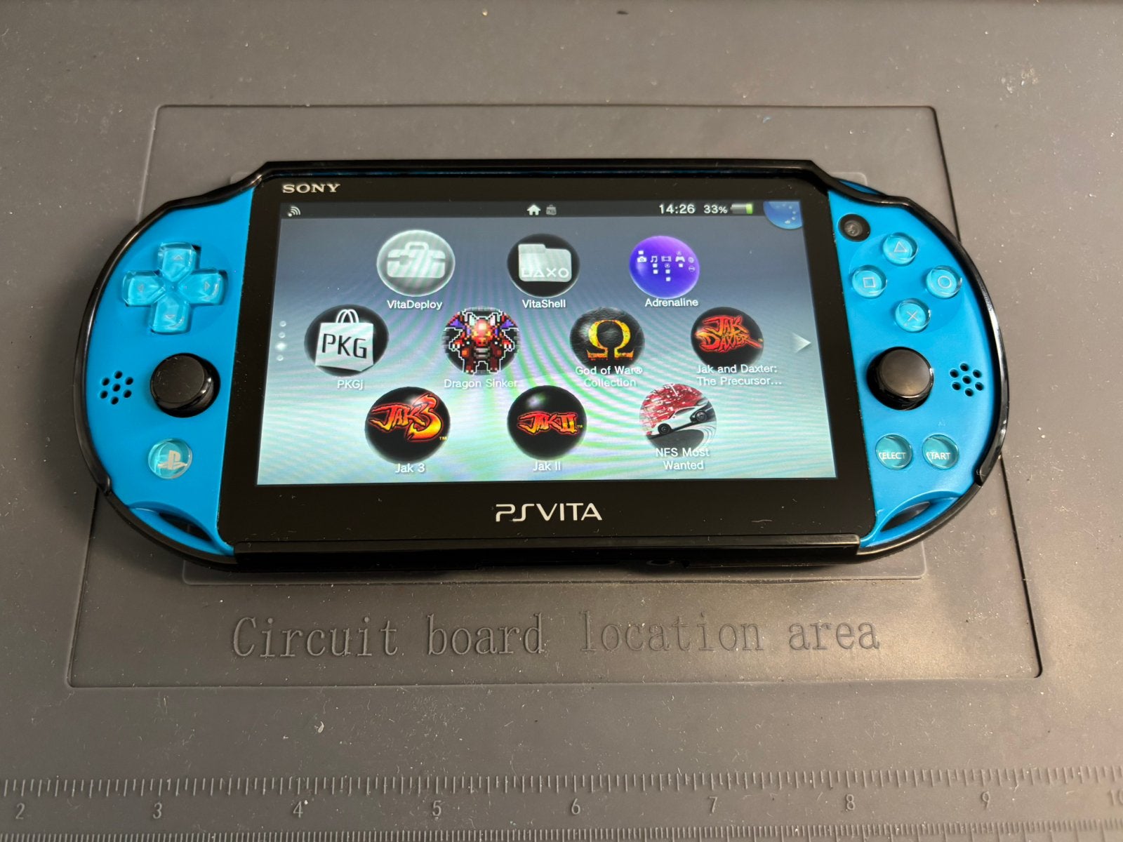 PS Vita NEW with ALL games free, 64GB sd, nieuwe behuizing, Consoles de jeu & Jeux vidéo, Enlèvement ou Envoi, Comme neuf, Bleu