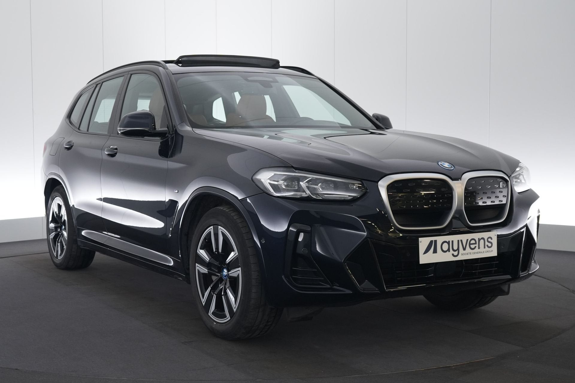 (2CJX073) BMW IX3, Autos, Achat, Entreprise, Carnet d'entretien, Ordinateur de bord