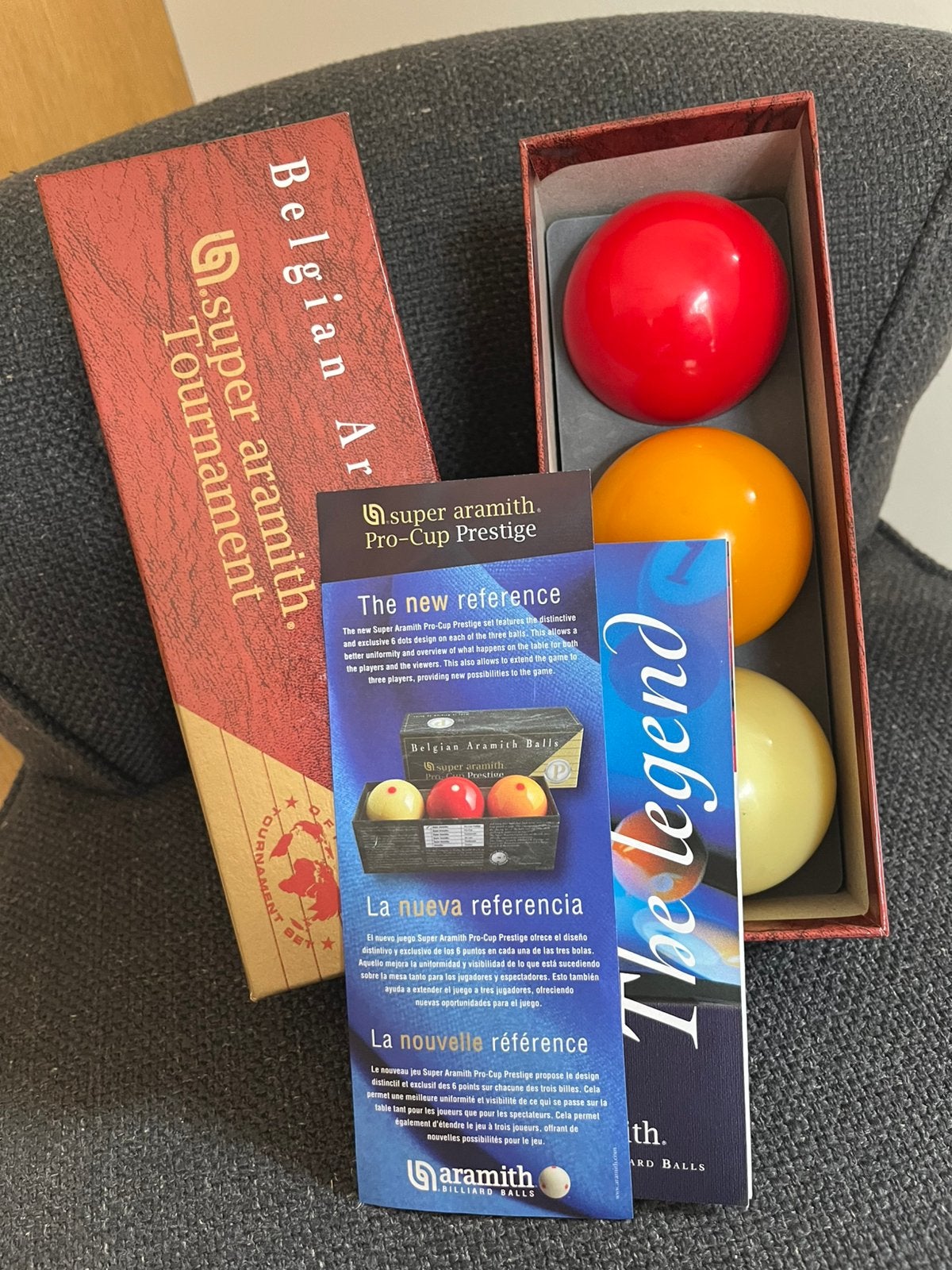 Biljart ballen Belgiam Aramith balls, Sport en Fitness, Ophalen, Zo goed als nieuw
