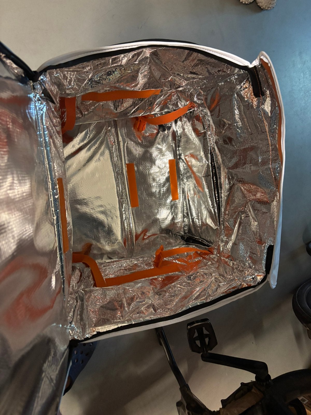 Takeaway delivery bag, Ophalen