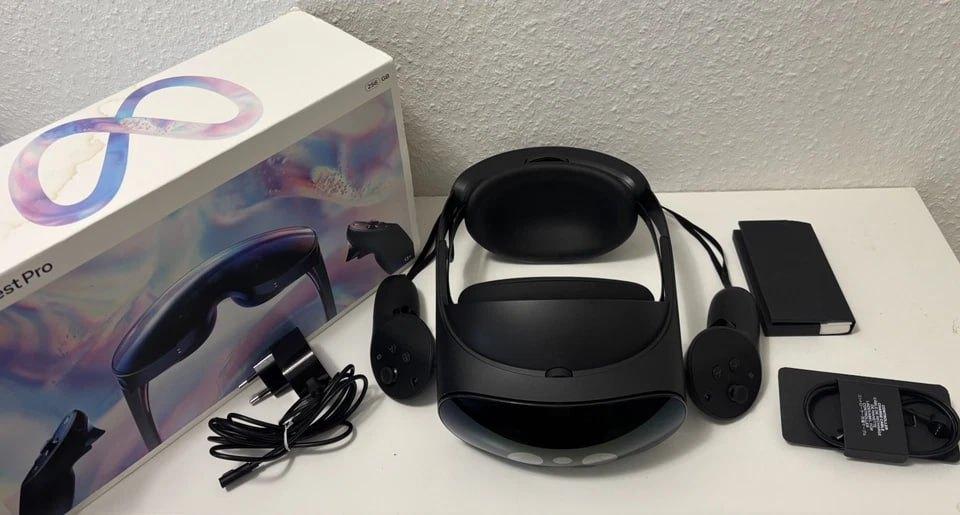 Meta Quest Pro 256 g, Consoles de jeu & Jeux vidéo, Virtual Reality, Enlèvement ou Envoi, Comme neuf, Lunettes VR, PC