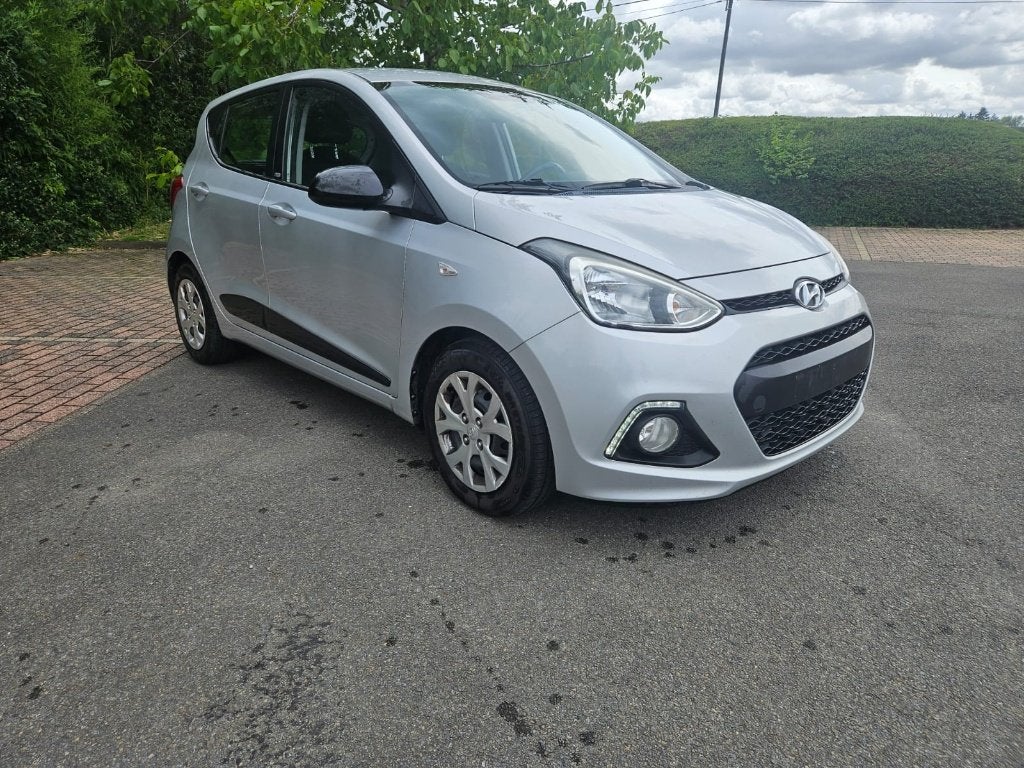 Hyundai i10 1.0i ️ AIRCO 5 DEUREN, Auto's, Voorwielaandrijving, Euro 5, Stof, Zwart