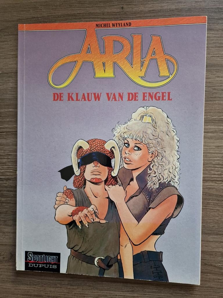 Strips. Aria, Michel weyland, Ophalen of Verzenden, Zo goed als nieuw, Meerdere stripboeken