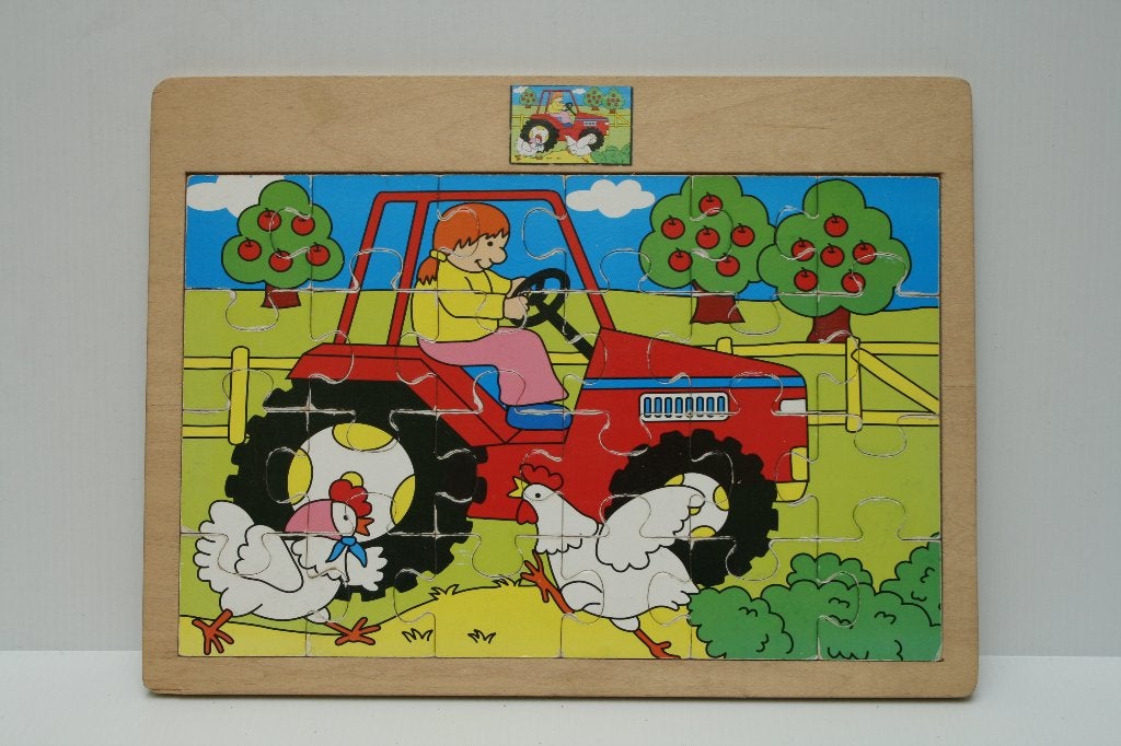 Houten kleuterpuzzel met tractor, 24 stukken, 2 tot 4 jaar, Gebruikt, 10 tot 50 stukjes, Ophalen of Verzenden