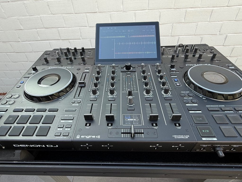 Denon DJ Prime 4 plus - Flightcase, beschermkap en harddisk!, Muziek en Instrumenten, Dj-sets en Draaitafels, Ophalen, Zo goed als nieuw
