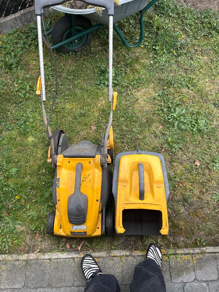 elektrische grasmaaier, Tuin en Terras, Grasmaaiers, Ophalen, Cirkelmaaier, Gebruikt, Elektrische grasmaaier