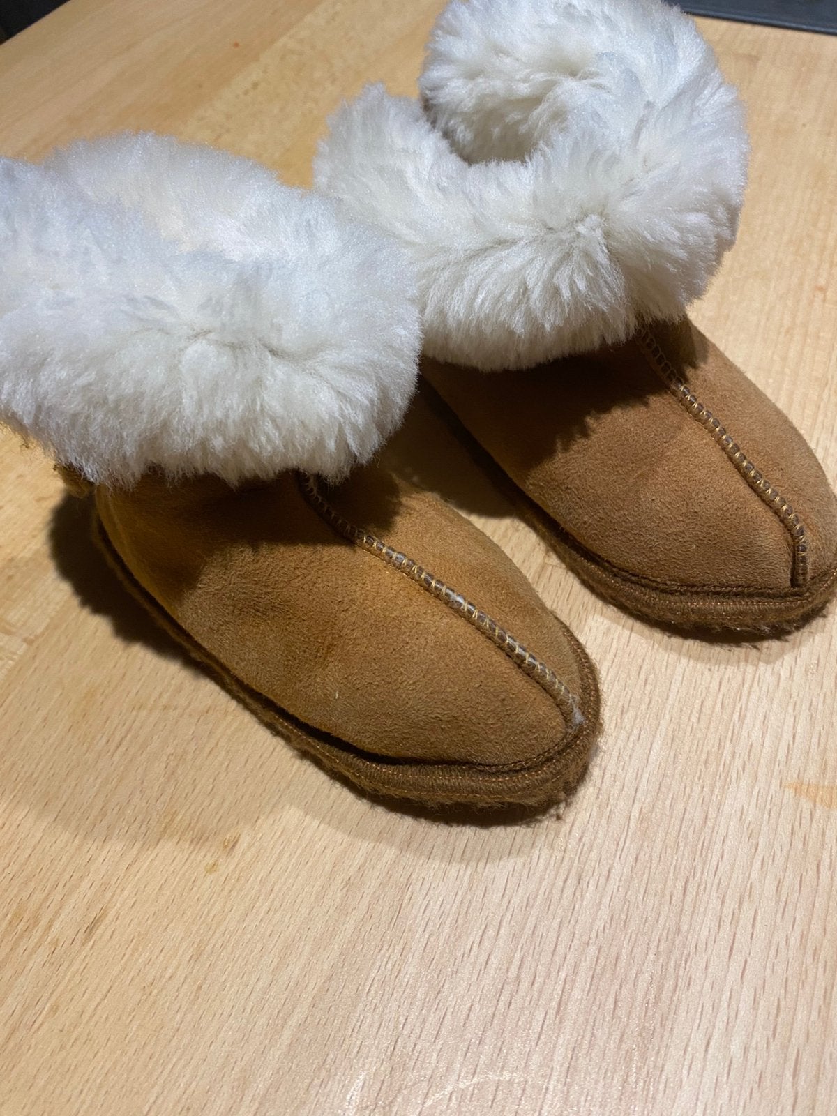 Pantoufles chaudes, Enfants & Bébés, Vêtements de bébé | Chaussures & Chaussettes, Enlèvement ou Envoi, Comme neuf