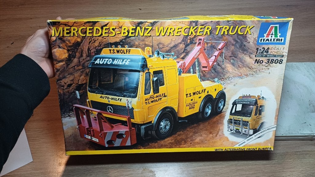 [1/24] Italeri 3808 - Mercedes Benz Wrecker (2001), Hobby & Loisirs créatifs, Neuf, Camion, Plus grand que 1:32, Italeri