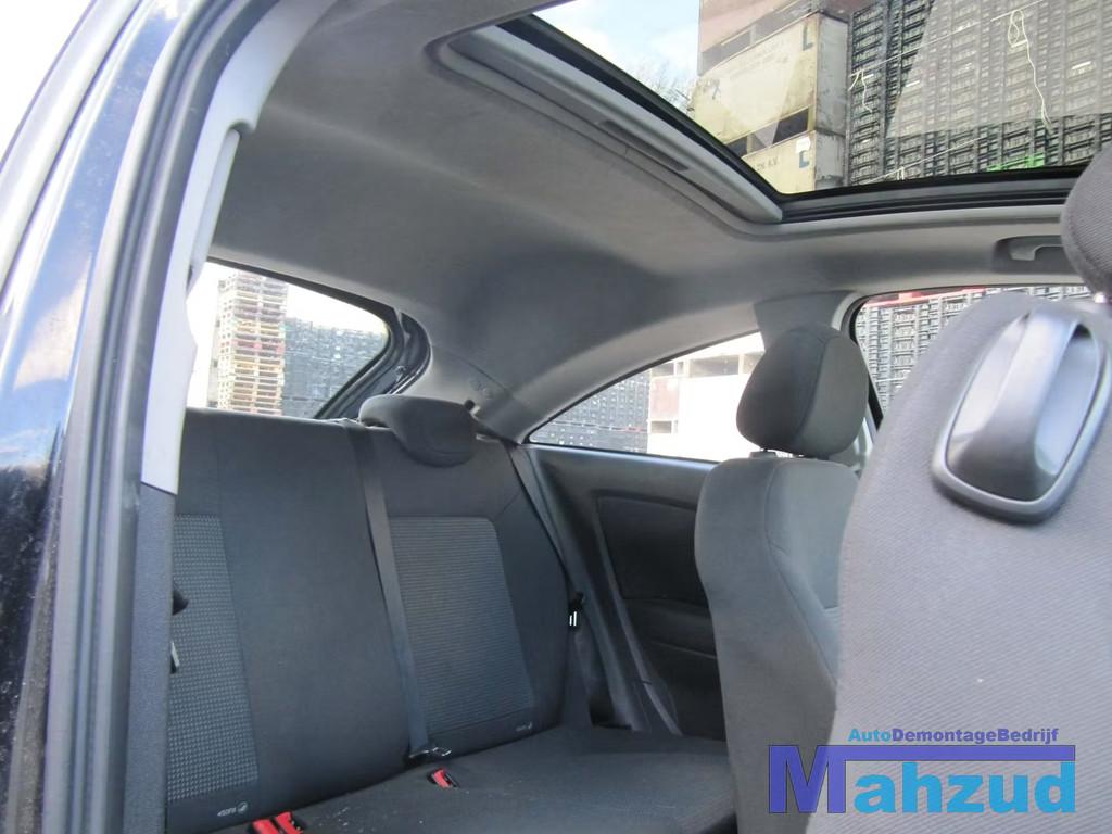 OPEL CORSA D ZWART 3 DEURS INTERIEUR COMPLEET, Auto-onderdelen, Gebruikt, Opel Automobile GmbH, Kontakt@opel-infoservice.de, Opel
