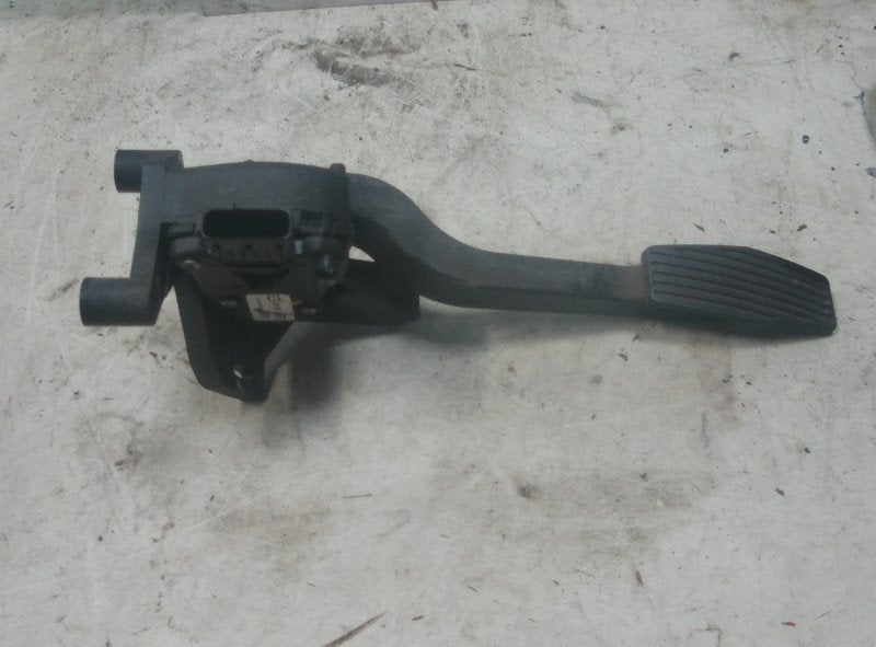 PEDALE D'ACCELERATEUR Corsa C (F08 / 68) (09-129-423-cl), Autos : Pièces & Accessoires, Opel, Opel Automobile GmbH, Utilisé, Kontakt-opel@opel.com