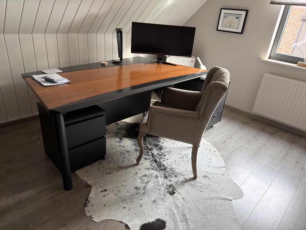 Bureau Bulo met kasten, Huis en Inrichting, Bureaus, Gebruikt, Bureau-kast combinatie, Overige merken, Overige stijlen, Hout, Demontabel