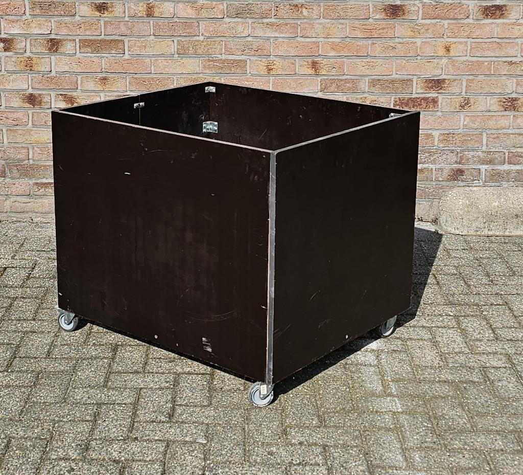 MDF kist op wielen, Huis en Inrichting, Woonaccessoires | Kisten, Ophalen, Gebruikt, 50 tot 100 cm, 75 tot 100 cm