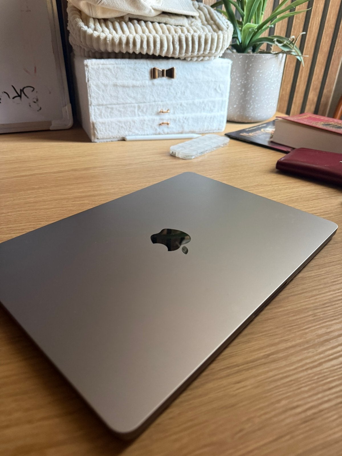Macbook Air 2022, Computers en Software, Chromebooks, Ophalen of Verzenden, Zo goed als nieuw