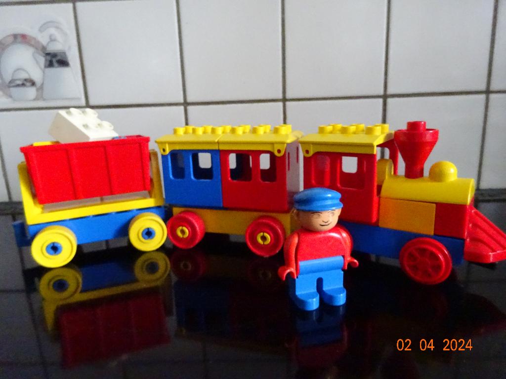 duplo, eerste treintje met locomotief,wagonnetjes*VINTAGE*, Kinderen en Baby's, Speelgoed | Duplo en Lego, Ophalen of Verzenden