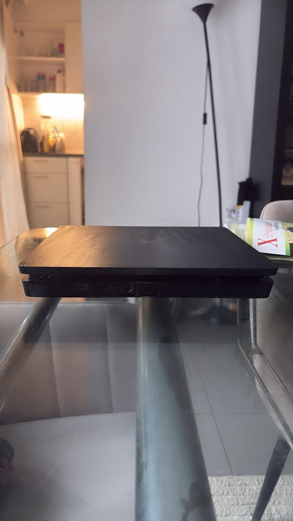 Ps4 4 slim, Games en Spelcomputers, Spelcomputers | Sony PlayStation 4, Gebruikt, Ophalen of Verzenden, Zonder controller, 1 TB